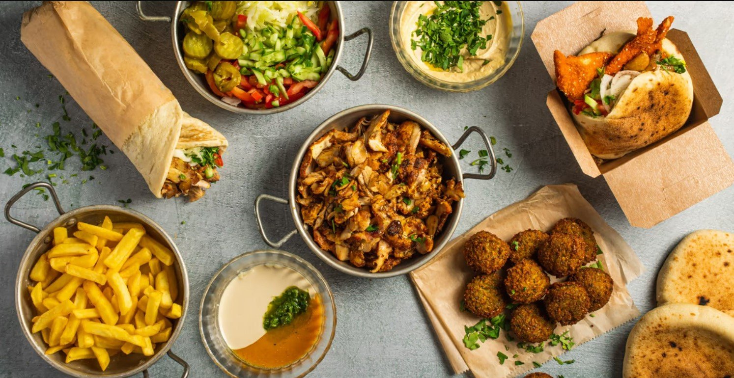 שווארמה, פלאפל, חומוס וצ׳יפס